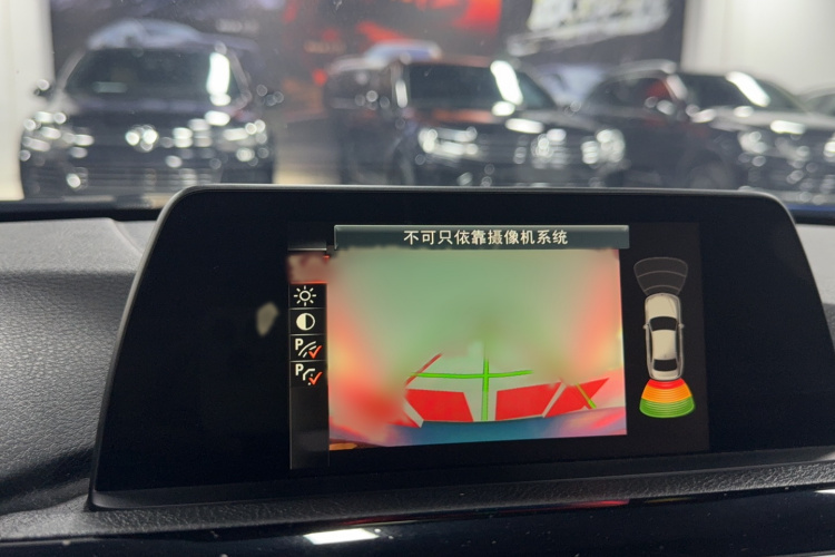 宝马3系 2017款 320Li M运动型局部细节9004