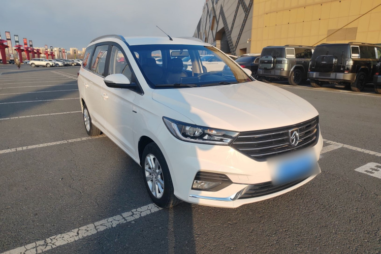 宝骏360 2018款 1.5L 手动精英型 国V车身外观6002