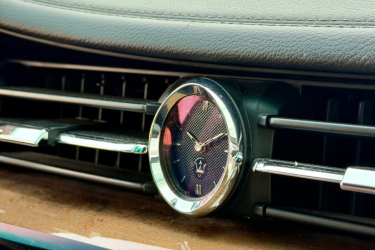 玛莎拉蒂 总裁 2013款 3.0T 标准型中控内饰7003