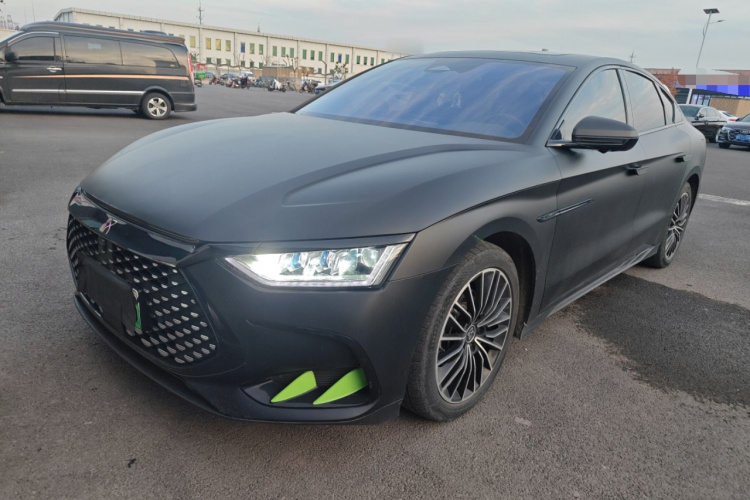 比亚迪 汉 2022款 DM-i 121KM 尊享型车身外观1