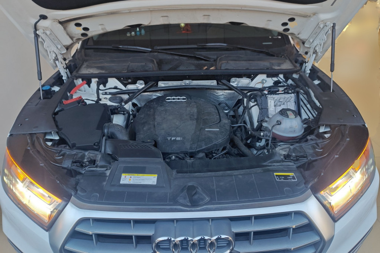 奥迪Q5L 2020款 改款 40 TFSI 荣享时尚型机舱底盘24