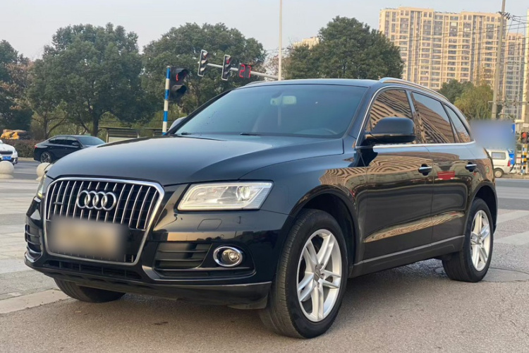 奥迪Q5 2017款 40 TFSI 舒适型车身外观6005