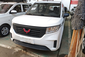 五菱汽车 五菱宏光PLUS 2020款 1.5L 手动标准型 5座