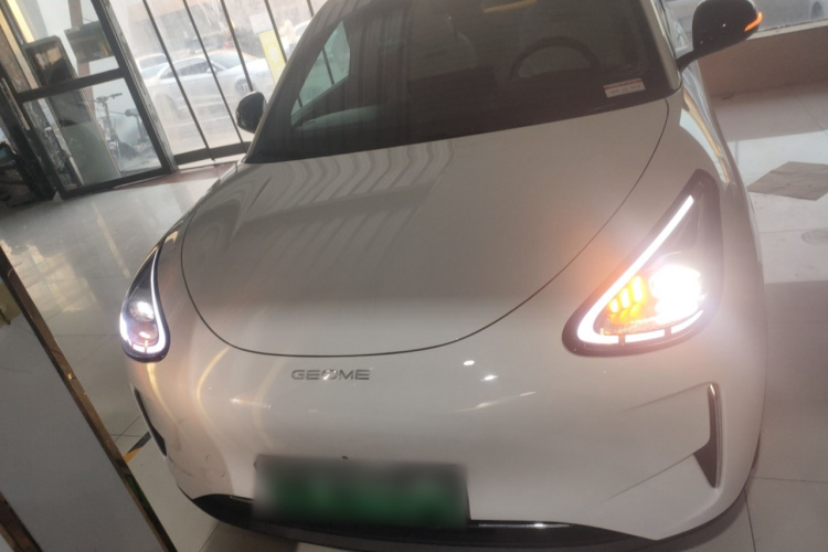 吉利银河 星愿 2025款 UP 410km 探索版车身外观2