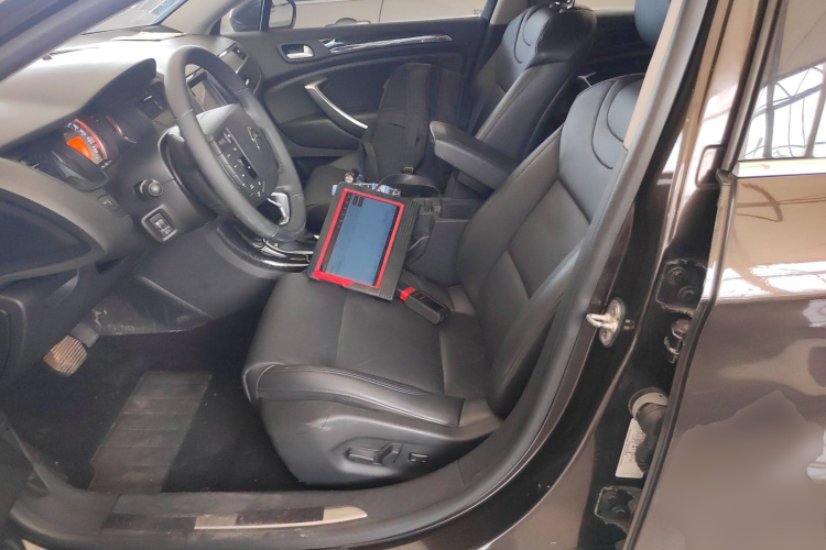 雪铁龙C5 2014款 2.0L 自动尊享型局部细节19