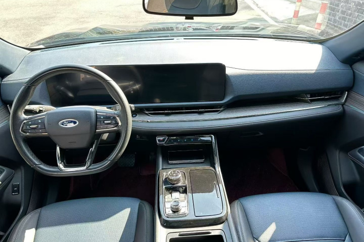 福特 领睿 2023款 EcoBoost 170 尊领型中控内饰7002