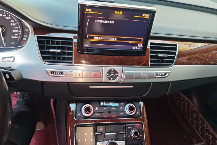 奥迪A8 2013款 A8L 40 hybrid局部细节16