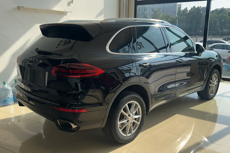 保时捷 2015款 Cayenne 3.0T车身外观6003