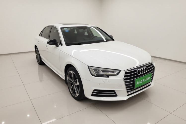 奥迪A4L 2018款 30周年年型 40 TFSI 进取型车身外观3