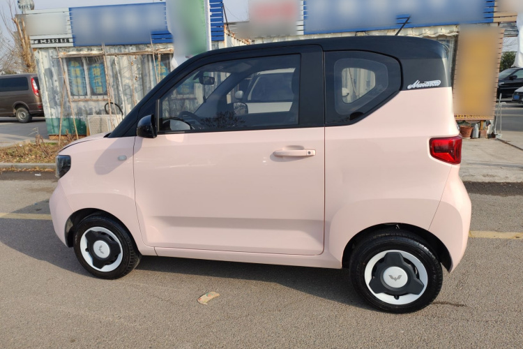 五菱汽车 宏光MINIEV 2022款 马卡龙臻享款 磷酸铁锂车身外观4