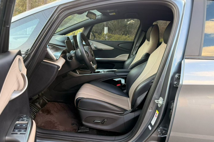 比亚迪 海豚 2023款 420km 时尚版中控内饰7002