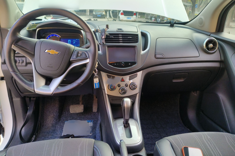 雪佛兰 创酷 2014款 1.4T 自动两驱豪华型中控内饰7002