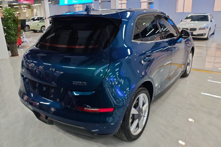 欧拉好猫 2023款 401km标准续航 舒享型 磷酸铁锂车身外观6005