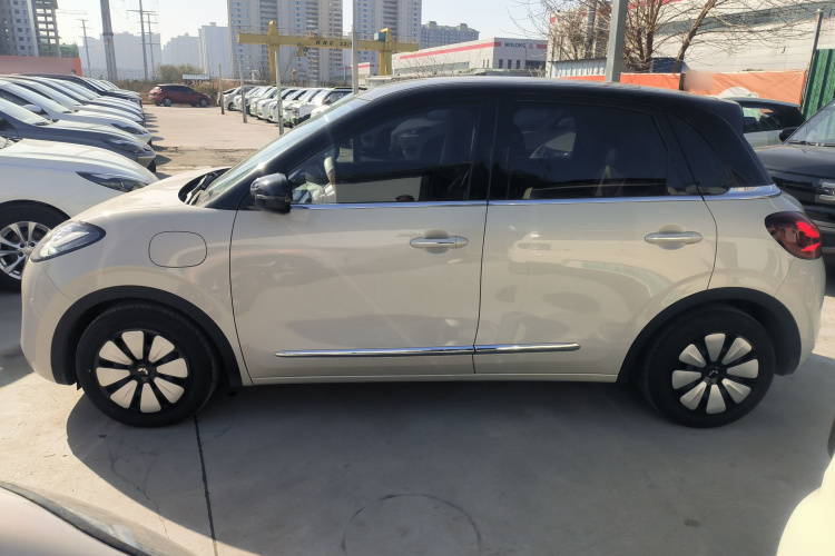 五菱汽车 五菱缤果 2025款 333km 悦享款车身外观4