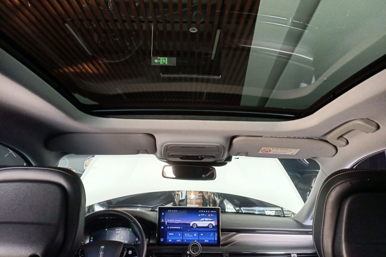 林肯 冒险家 2022款 2.0T 两驱尊享版中控内饰22