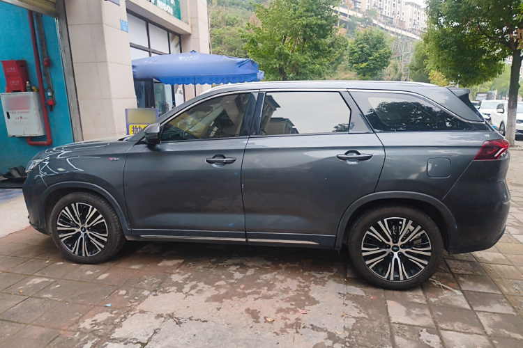 长安欧尚X7 2020款 1.5T 自动尊享型车身外观4