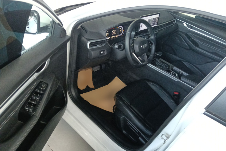 吉利汽车 帝豪 2025款 第4代 1.5L CVT龙腾版中控内饰20