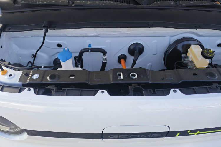 吉利银河 熊猫 2025款 210km 元气熊机舱底盘24