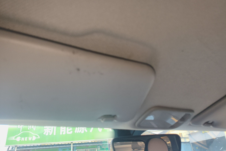 五菱汽车 宏光MINIEV 2022款 GAMEBOY 200km 玩咖款 磷酸铁锂中控内饰22