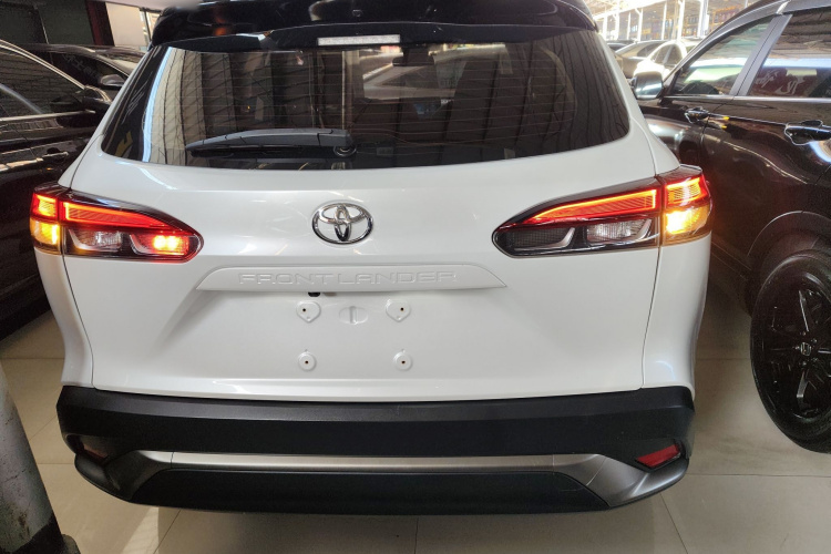 丰田 锋兰达 2022款 2.0L CVT豪华PLUS版车身外观6004