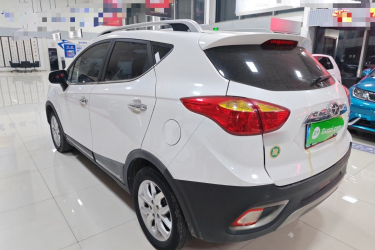 江汽集团 瑞风S3 2014款 1.5L CVT豪华智能型车身外观4