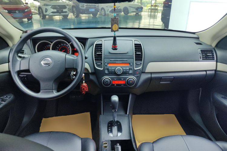 日产 轩逸 2018款 经典 1.6XE CVT舒适版中控内饰12