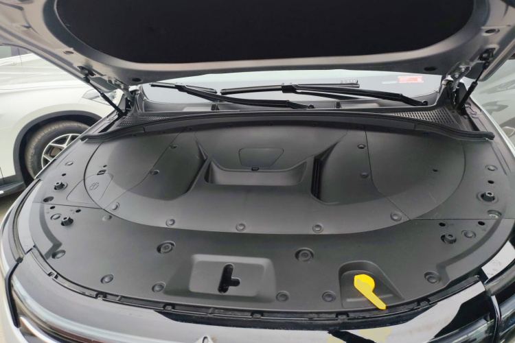 鸿蒙智行 问界M7 2024款 1.5T 智驾后驱Ultra版 5座机舱底盘24