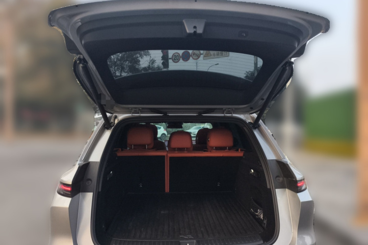 理想汽车 理想L6 2024款 Pro中控内饰23