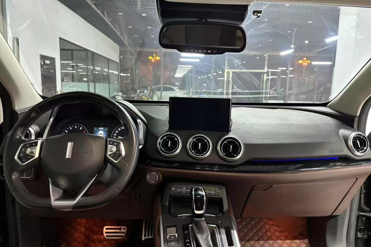 魏牌 VV5 2017款 2.0T 超豪型中控内饰7001