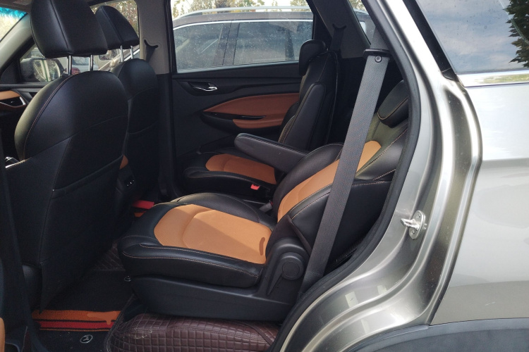 五菱汽车 五菱宏光S3 2018款 1.5T 手动豪华型 国V中控内饰7004