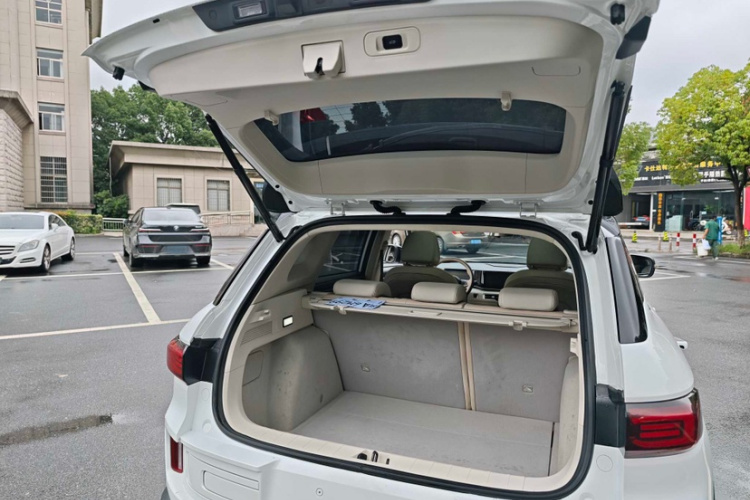 吉利汽车 吉利icon 2023款 1.5TD 巧克力醇臻版中控内饰7008