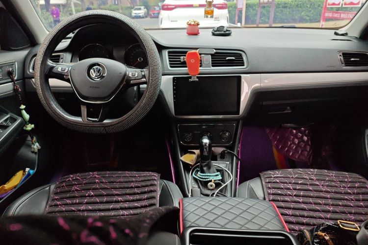 大众 朗行 2017款 180TSI DSG舒适版中控内饰7002