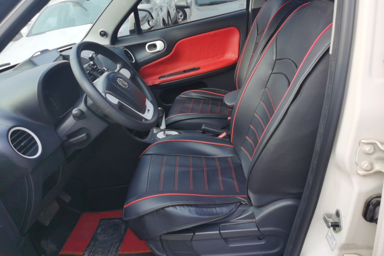 名爵3 2013款 1.5L AMT精英版中控内饰19