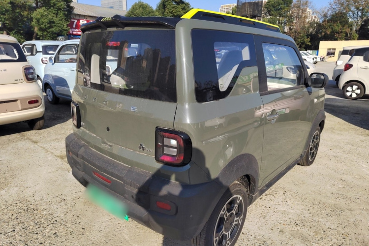 吉利银河 2025款 210km 熊猫骑士车身外观7