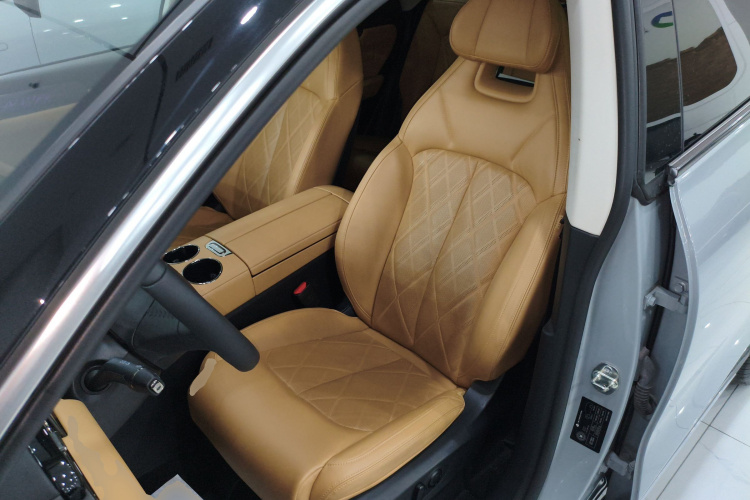 零跑汽车 零跑C11 2024款 增程 300尊享版中控内饰19