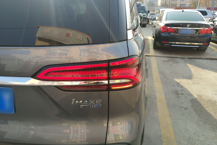 荣威iMAX8 2022款 400TGI 旗舰版车身外观6006