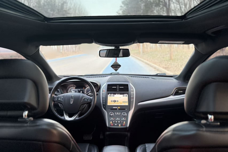 林肯MKC 2017款 2.0T 两驱尊享版局部细节16