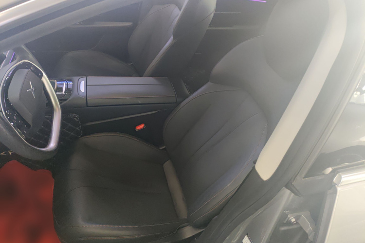 小鹏P7 2022款 480E局部细节19