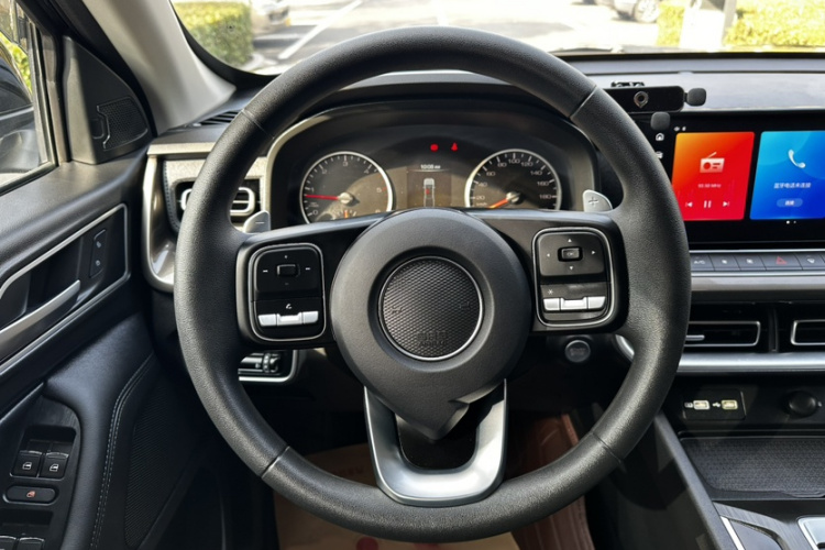 长城 炮 2023款 2.0T商用版自动柴油两驱精英型长箱GW4D20M局部细节13