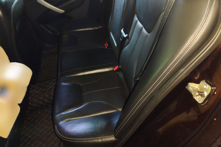 吉利汽车 帝豪 2015款 三厢 1.3T CVT向上版中控内饰7004