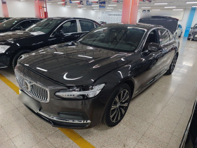 沃尔沃S90 2022款 B5 智逸豪华版