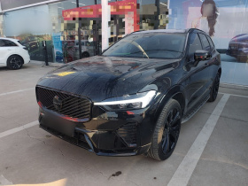 沃尔沃XC60新能源 2025款 插电式混动 长续航四驱智远极夜黑版