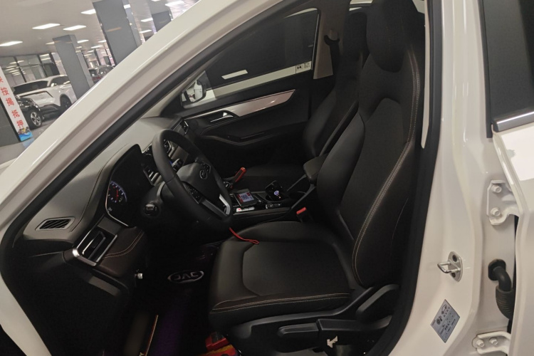 江汽集团 嘉悦A5 2020款 1.5T CVT精英型中控内饰19
