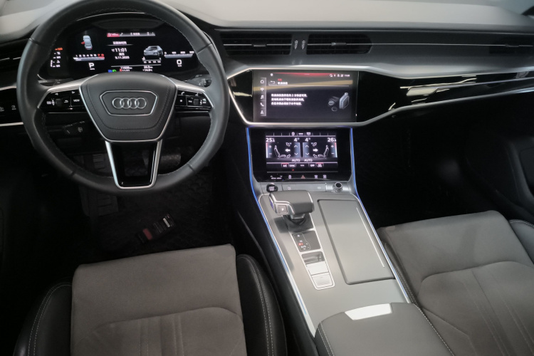 奥迪A6L 2024款 45 TFSI 臻选动感型中控内饰12