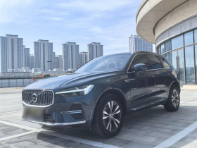 沃尔沃XC60 2023款 B5 四驱智逸豪华版