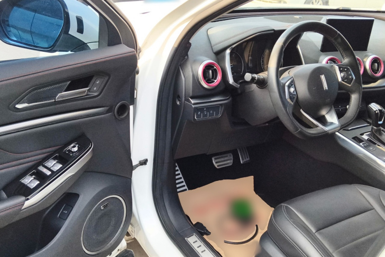 魏牌 VV5 2017款 2.0T 超豪型中控内饰20