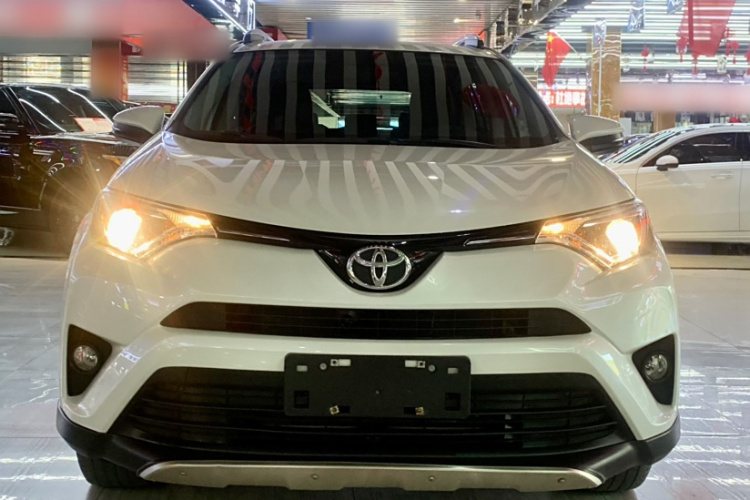 丰田 RAV4荣放 2016款 2.0L CVT两驱都市版 国V车身外观6003