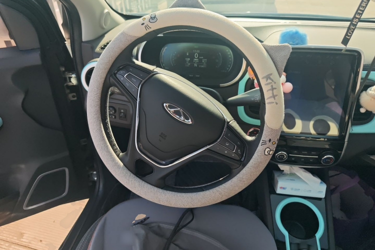奇瑞 小蚂蚁 2021款 20万蚁粉款 朝气版 磷酸铁锂 301km中控内饰13