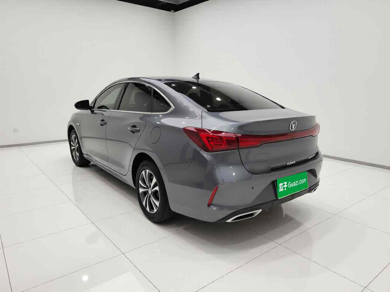 长安 逸动 2025款 PLUS 1.4T 双离合高能版(3)