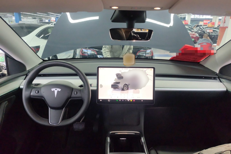 特斯拉 Model Y 2023款 长续航全轮驱动版中控内饰12